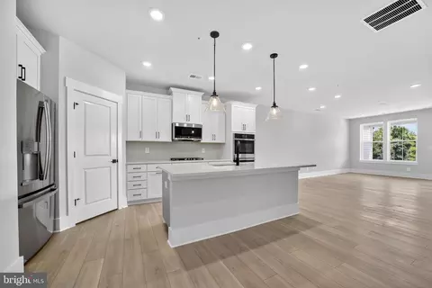 3704 Elizabeth River Dr, Marlboro, MD 20772