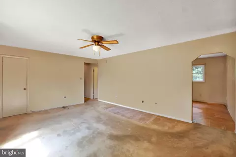 9410 Fontana Dr, Lanham, MD 20706 photo 9