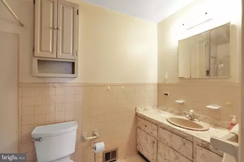 9410 Fontana Dr, Lanham, MD 20706 photo 20