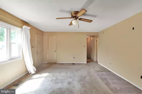 9410 Fontana Dr, Lanham, MD 20706 photo 7