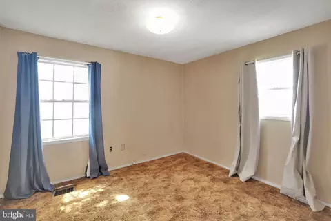 9410 Fontana Dr, Lanham, MD 20706 photo 19