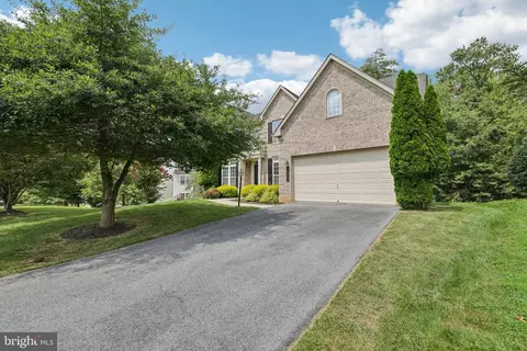 13110 Crossview Ct, Beltsville, MD 20705
