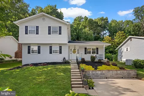8406 Snowden Loop Ct, Laurel, MD 20708