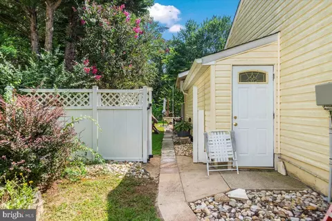 2004 Bart Ct, Marlboro, MD 20774 photo 21