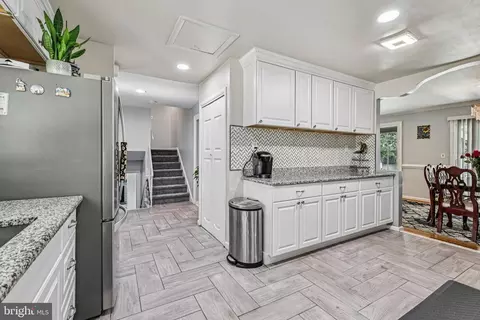 Entry Way - 6602 Cipriano Rd, Lanham, MD 20706 photo 1 of 4