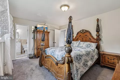 Bedroom - 6602 Cipriano Rd, Lanham, MD 20706 photo 3 of 11
