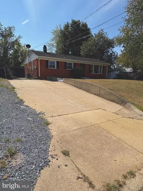 2901 Capri Dr, Fort Washington, MD 20744