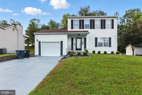 12212 Kings Arrow St, Bowie, MD 20721