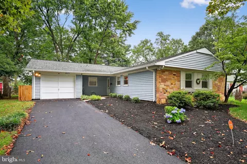 4027 Chelmont Ln, Bowie, MD 20715