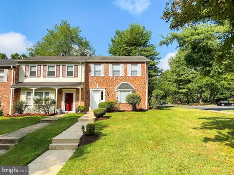 8901 Grandhaven Ave, Marlboro, MD 20772