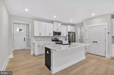 3705 Elizabeth River Dr, Marlboro, MD 20772