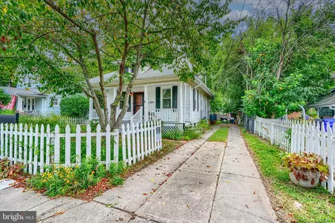 Exterior - 206 5th St, Laurel, MD 20707 photo 3 of 9