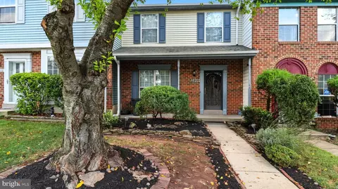 2809 Red Oak Ln, Lanham, MD 20706