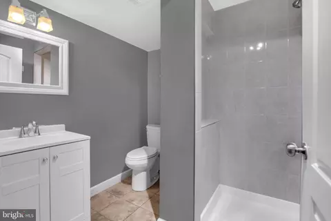 Bath - 4403 Kinmount Rd, Lanham, MD 20706 photo 3 of 3