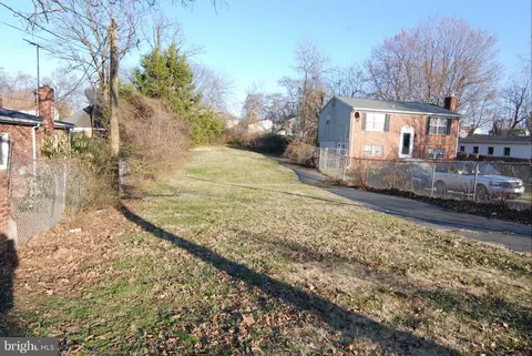 907 Cypresstree Dr, Capitol Heights, MD 20743