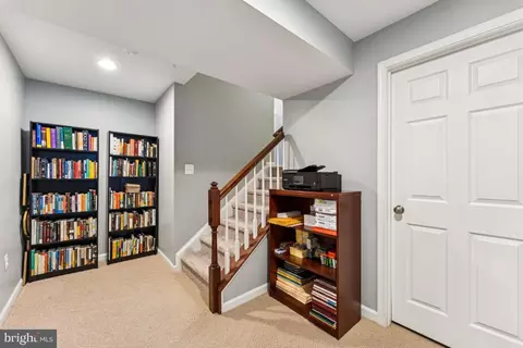 Entry Way - 7314 Archsine Ln, Laurel, MD 20707 photo 6 of 6