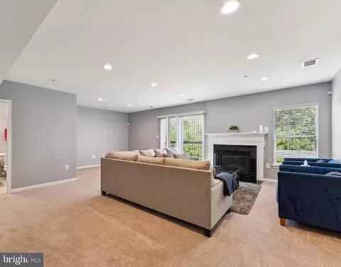 Living - 7314 Archsine Ln, Laurel, MD 20707 photo 2 of 3