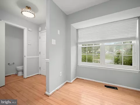 Entry Way - 14909 Ashford Ct, Laurel, MD 20707 photo 2 of 2