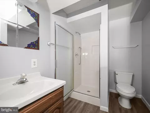 Bath - 14909 Ashford Ct, Laurel, MD 20707 photo 4 of 4