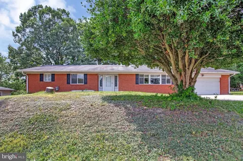 1416 4th St, Lanham, MD 20706