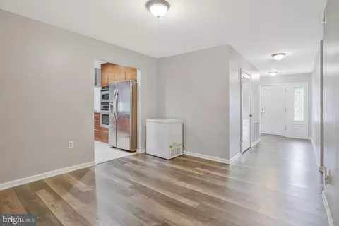 Entry Way - 1416 4th St, Lanham, MD 20706 photo 5 of 5