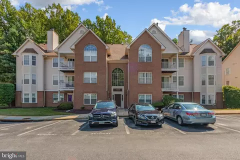 9808 Lake Pointe Ct #104, Marlboro, MD 20774