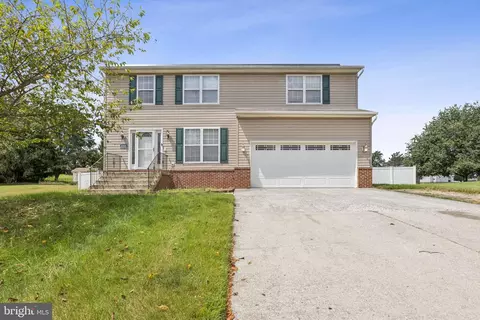 8305 Joan Pl, Clinton, MD 20735