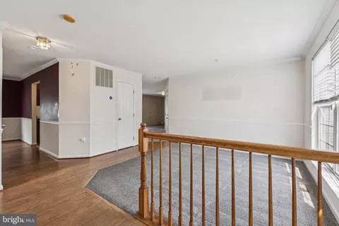 Living - 8305 Joan Pl, Clinton, MD 20735 photo 2 of 6