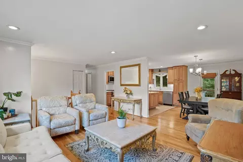 8703 Montpelier Dr, Laurel, MD 20708