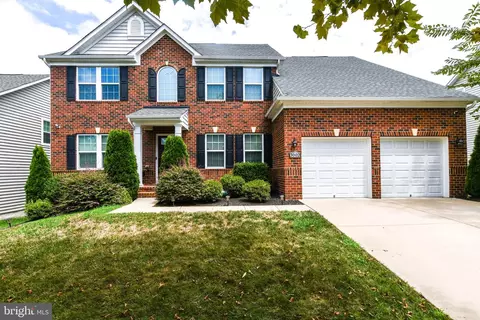 3002 Presidential Golf Dr, Marlboro, MD 20774