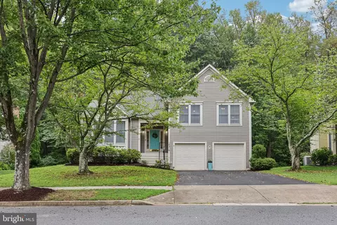 14219 Pleasant View Dr, Bowie, MD 20720