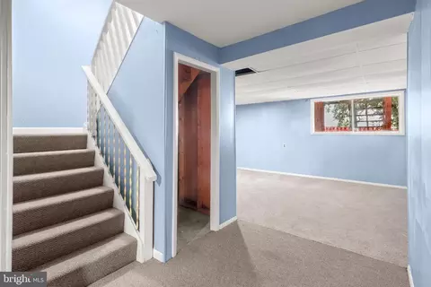 Entry Way - 7610 Woodruff Ct, Laurel, MD 20707 photo 6 of 6