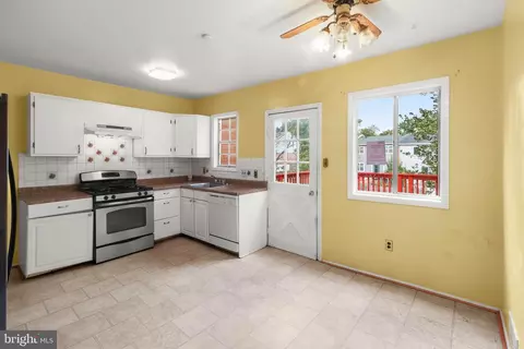 Kitchen - 7610 Woodruff Ct, Laurel, MD 20707 photo 1 of 2