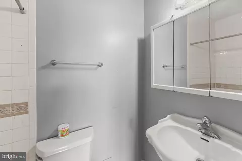 Bath - 7610 Woodruff Ct, Laurel, MD 20707 photo 2 of 5