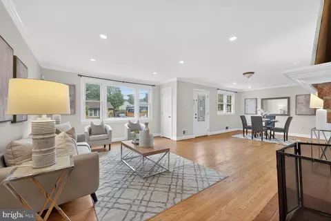 Living - 1802 61st Ave, Cheverly, MD 20785 photo 4 of 4