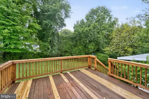 Exterior - 1802 61st Ave, Cheverly, MD 20785 photo 4 of 6