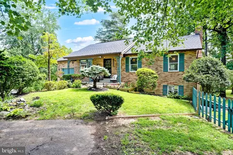 4918 A Megan Dr, Clinton, MD 20735