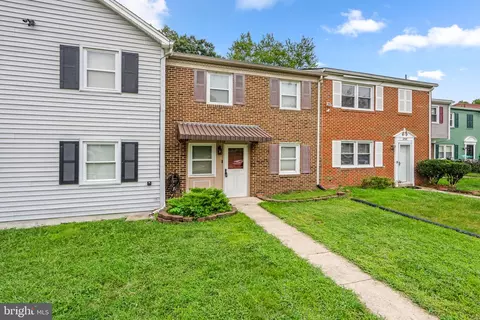 12528 Woodstock Dr E, Marlboro, MD 20772
