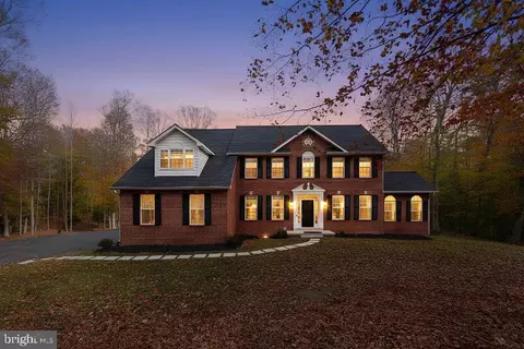 15729 Cheswicke Ln, Marlboro, MD 20772