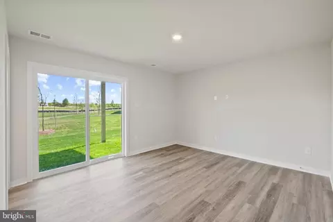 16649 Green Glade Dr, Brandywine, MD 20613 photo 4