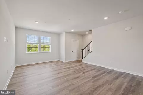 16649 Green Glade Dr, Brandywine, MD 20613 photo 11