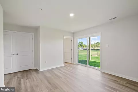 16649 Green Glade Dr, Brandywine, MD 20613 photo 6