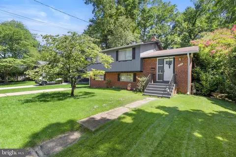 7519 Sweetbriar Dr, College Park, MD 20740