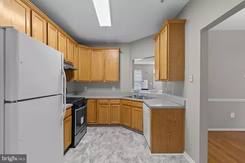 Kitchen - 9613 Quiet Brook Ln, Clinton, MD 20735 photo 3 of 3