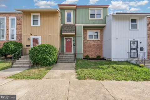 6405 Entwood Ct, Fort Washington, MD 20744