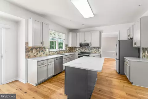 Kitchen - 10206 Thundercloud Ct, Springdale, MD 20774 photo 1 of 5