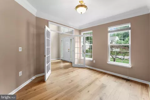 Entry Way - 10206 Thundercloud Ct, Springdale, MD 20774 photo 2 of 11