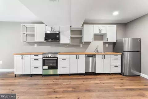 Kitchen - 10206 Thundercloud Ct, Springdale, MD 20774 photo 5 of 5