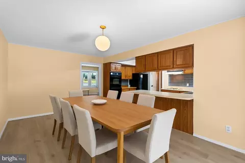 Dining - 12306 Shadetree Ln, Laurel, MD 20708 photo 2 of 2