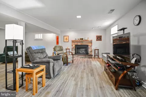 9109 Cheltenham Dr, Brandywine, MD 20613 photo 30